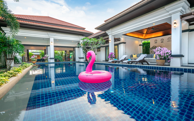 Pool construction and maintenance services